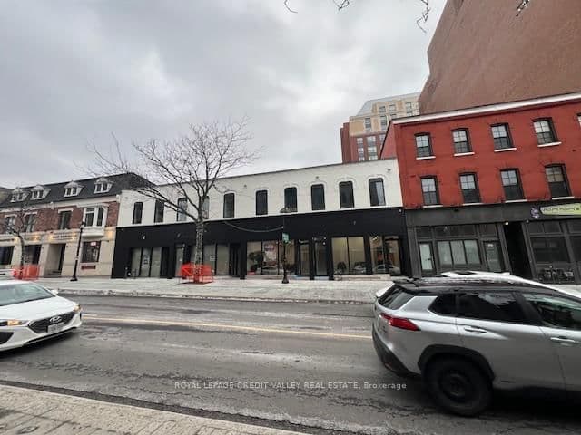 39 Queen Street E thumbnail 11