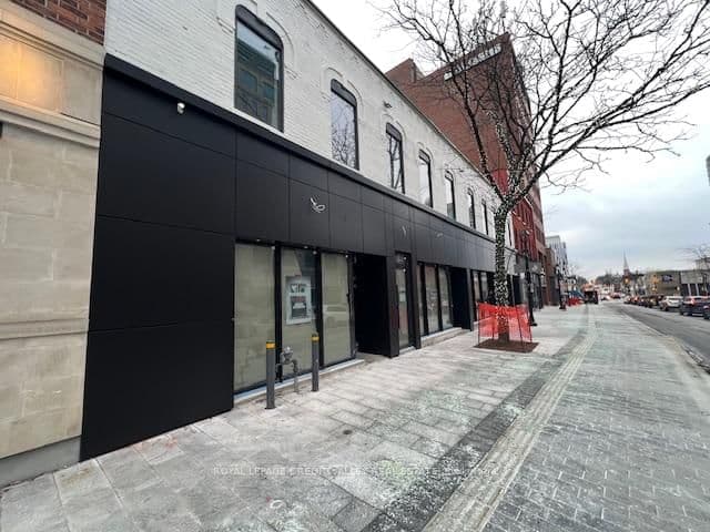 39 Queen Street E thumbnail 4