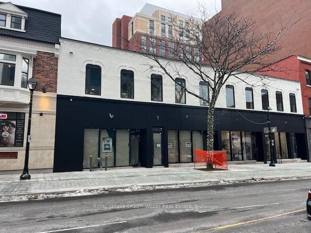 39 Queen Street E thumbnail 6
