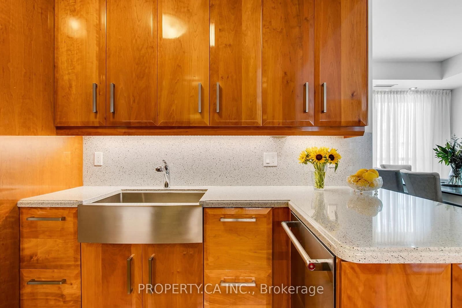 3880 Duke Of York Boulevard, Unit 2804 thumbnail 19