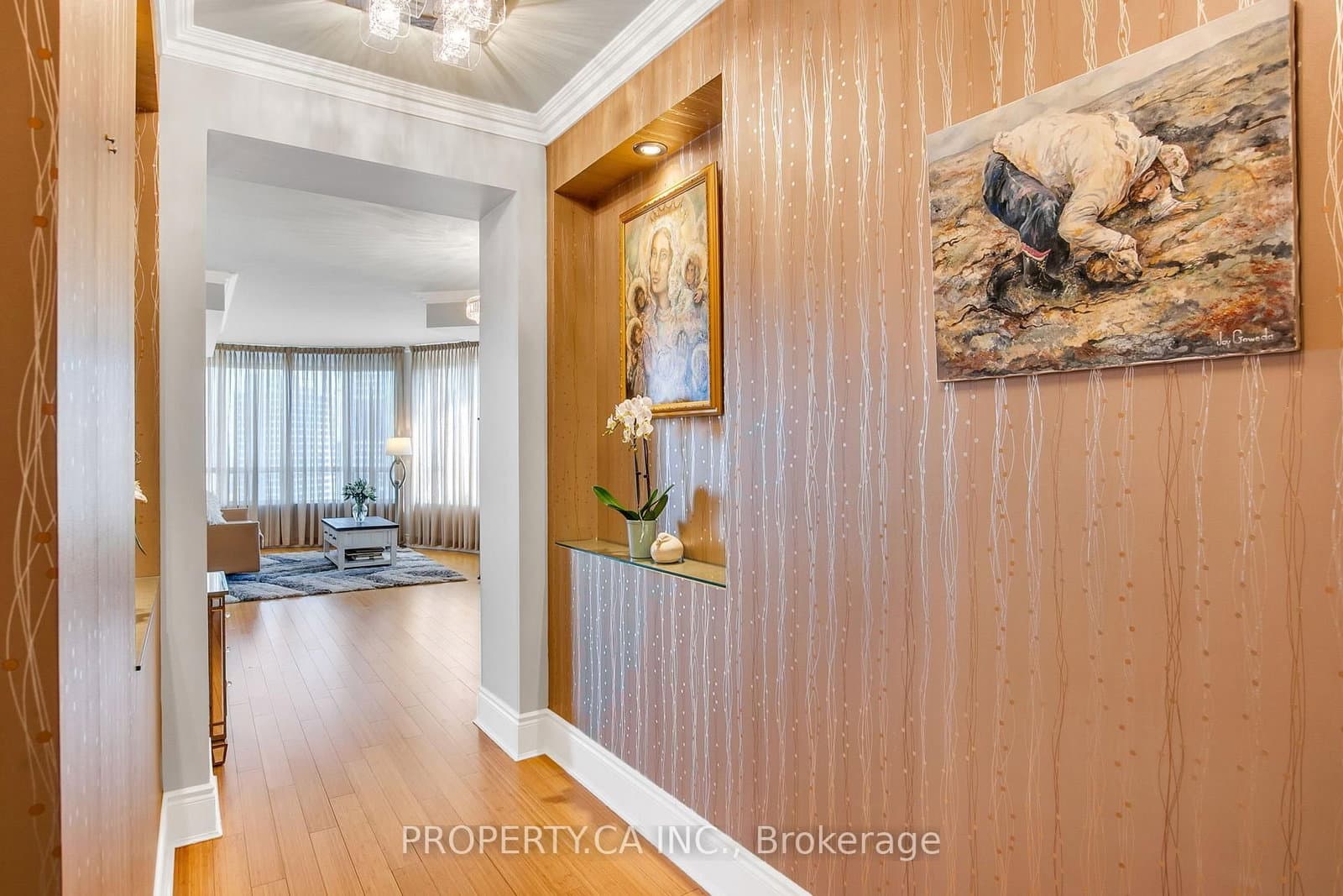 3880 Duke Of York Boulevard, Unit 2804 thumbnail 7