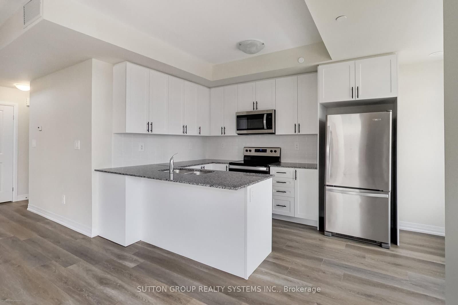 1593 Rose Way, Unit 102 thumbnail 3