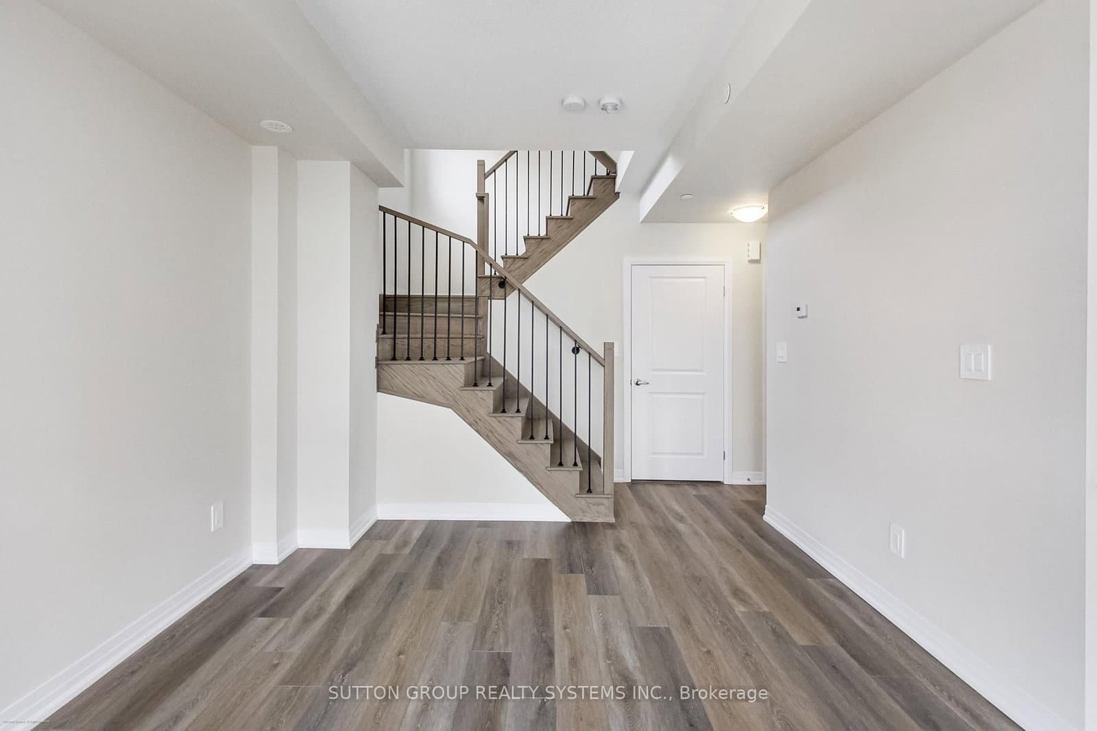 1593 Rose Way, Unit 102 thumbnail 6
