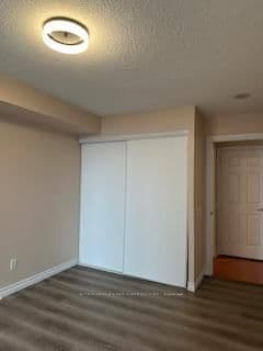 5229 Dundas Street W, Unit 609 thumbnail 22