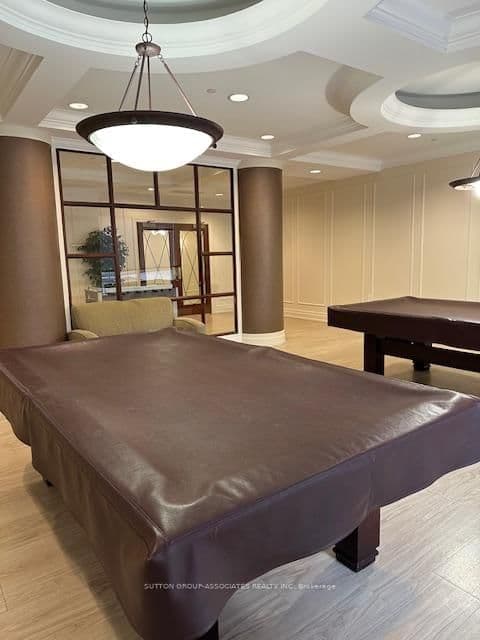5229 Dundas Street W, Unit 609 thumbnail 31