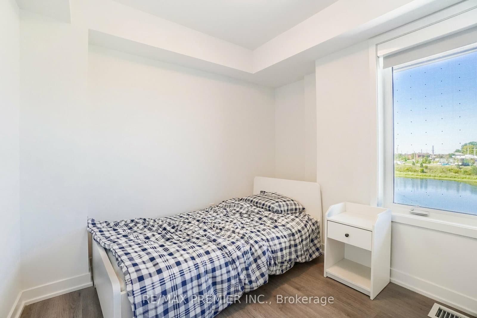 155 Downsview Park Boulevard, Unit 116 thumbnail 24
