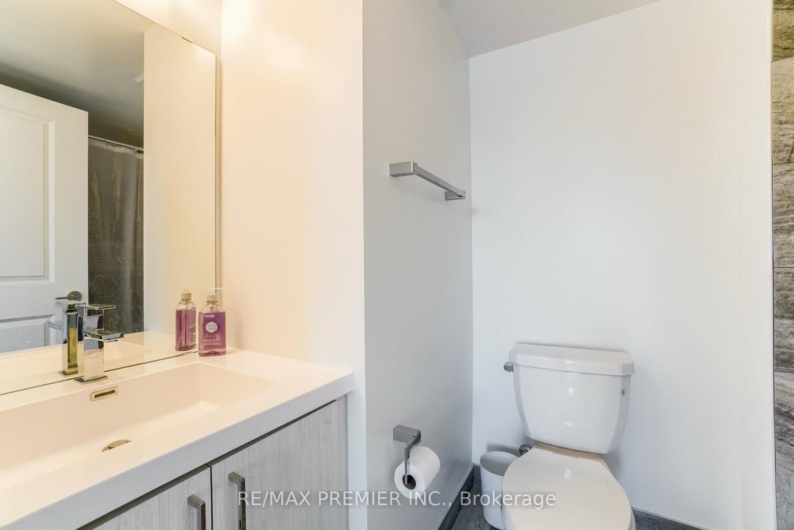 155 Downsview Park Boulevard, Unit 116 thumbnail 26