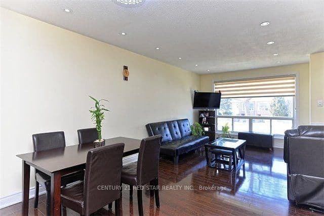 65 Newstead Crescent thumbnail 4