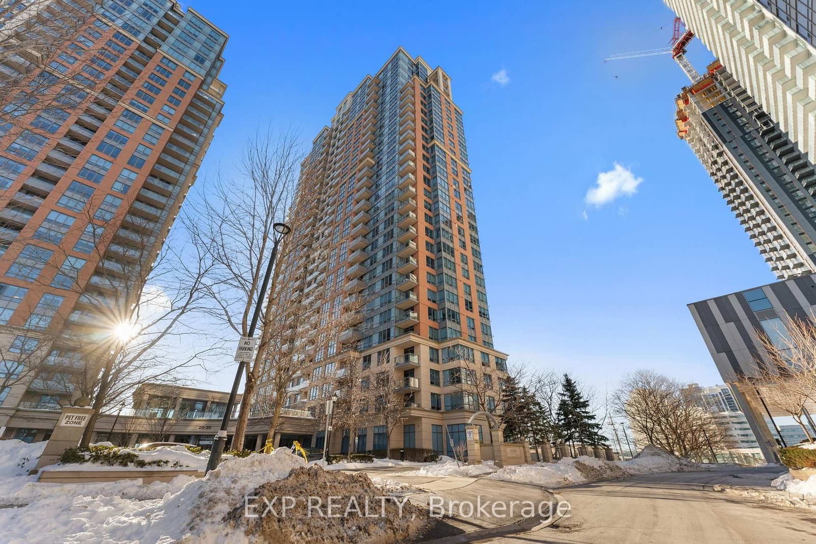 #436 - 35 Viking Lane