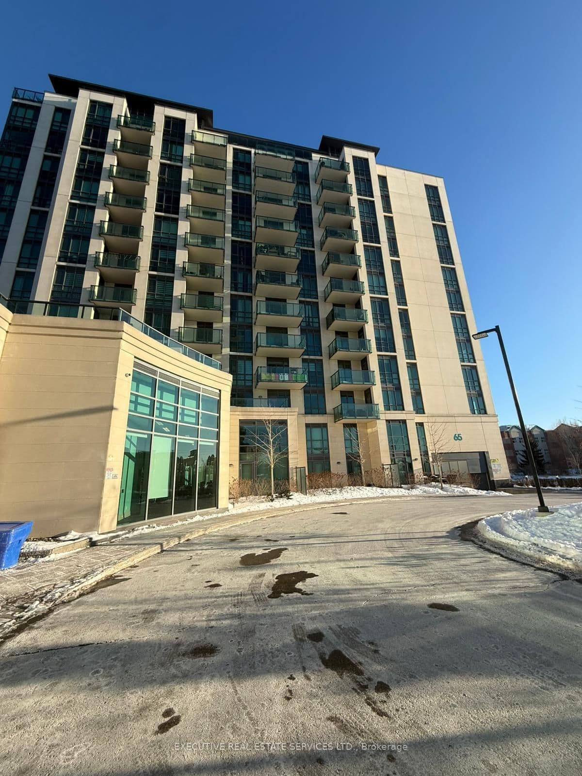 #605 - 65 Yorkland Boulevard