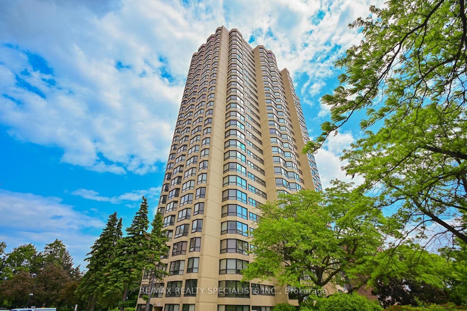8 Lisa Street, Unit 1901 thumbnail 32