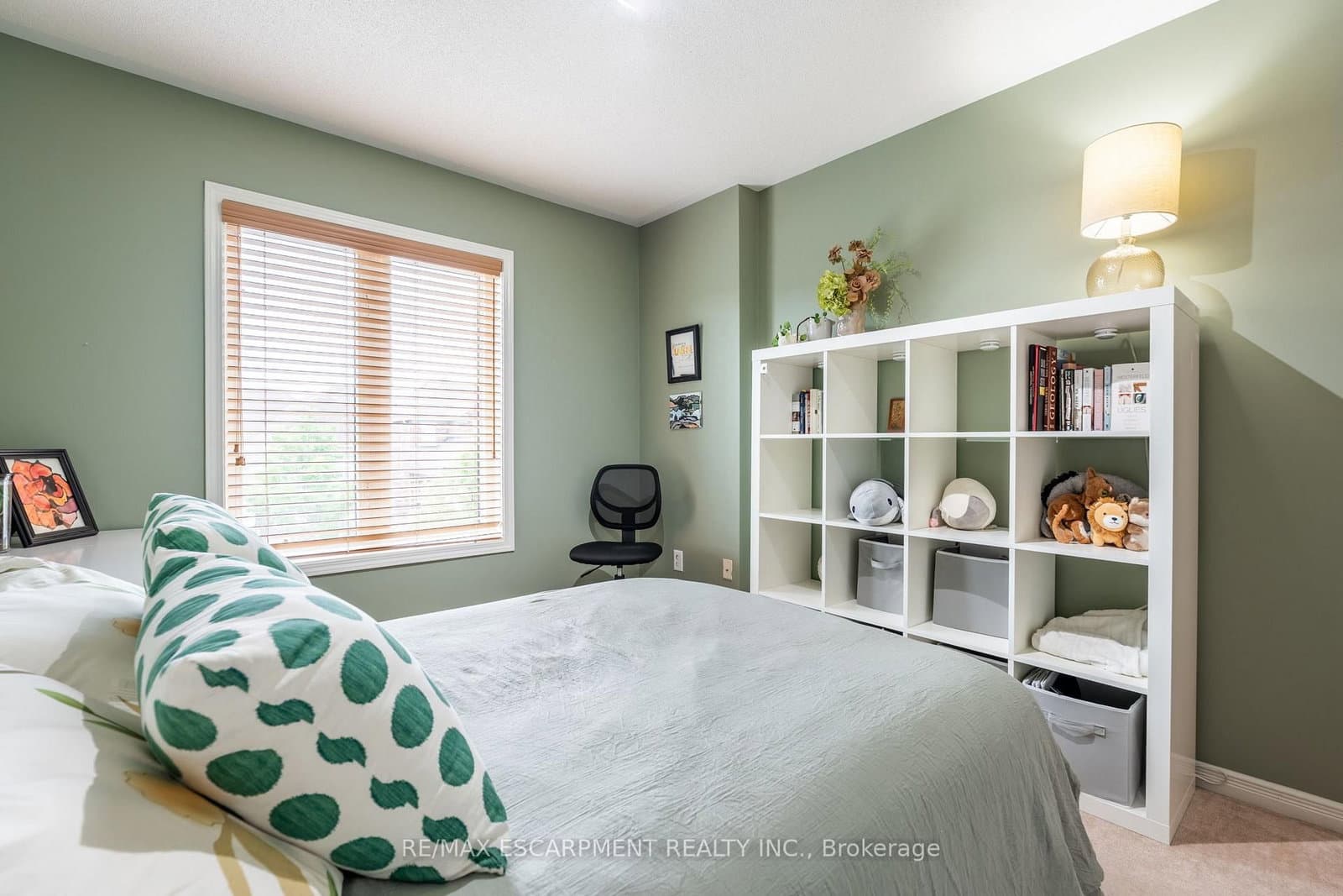 4670 Huffman Road N thumbnail 33
