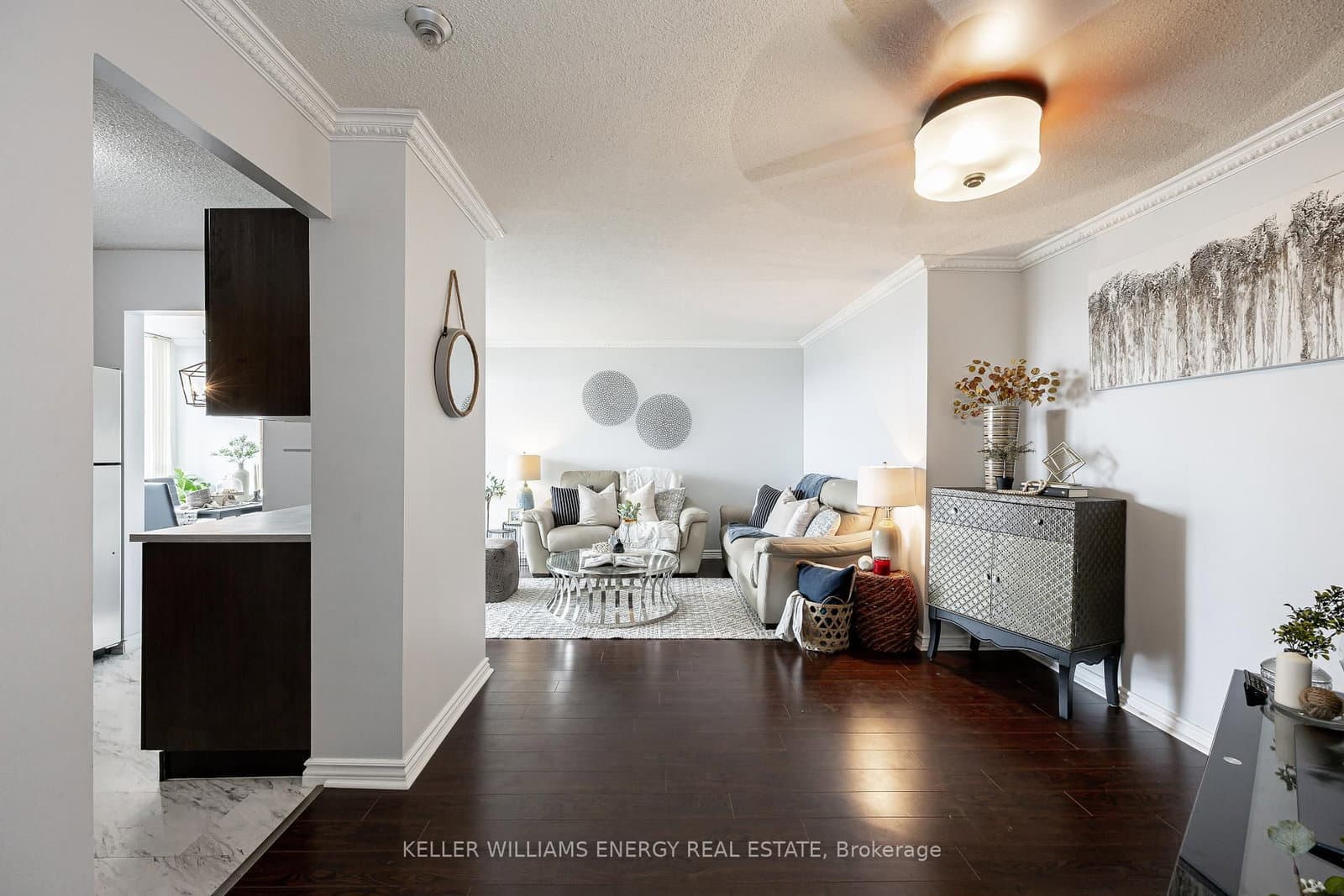 #1606 - 41 Markbrook Lane