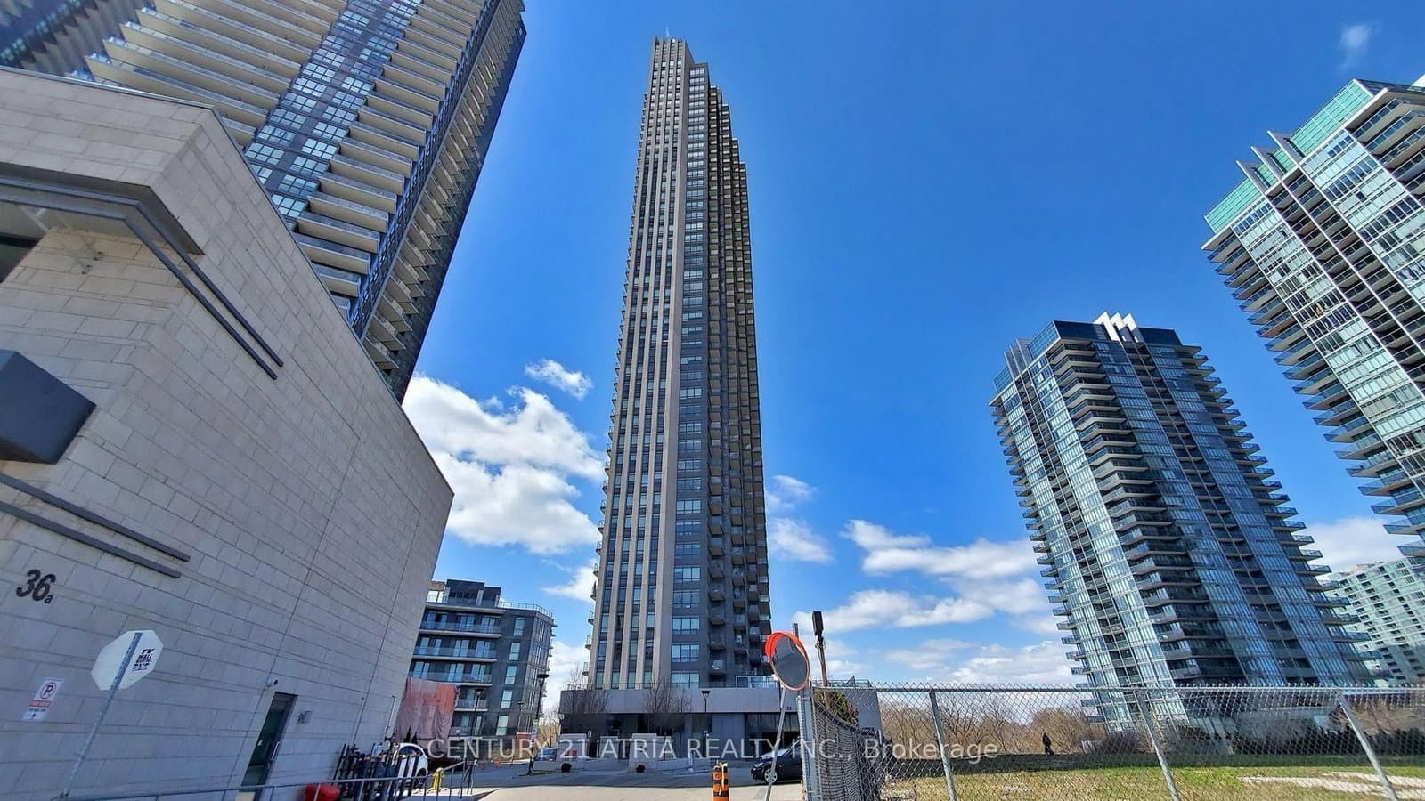 #3210 - 36 Park Lawn Road