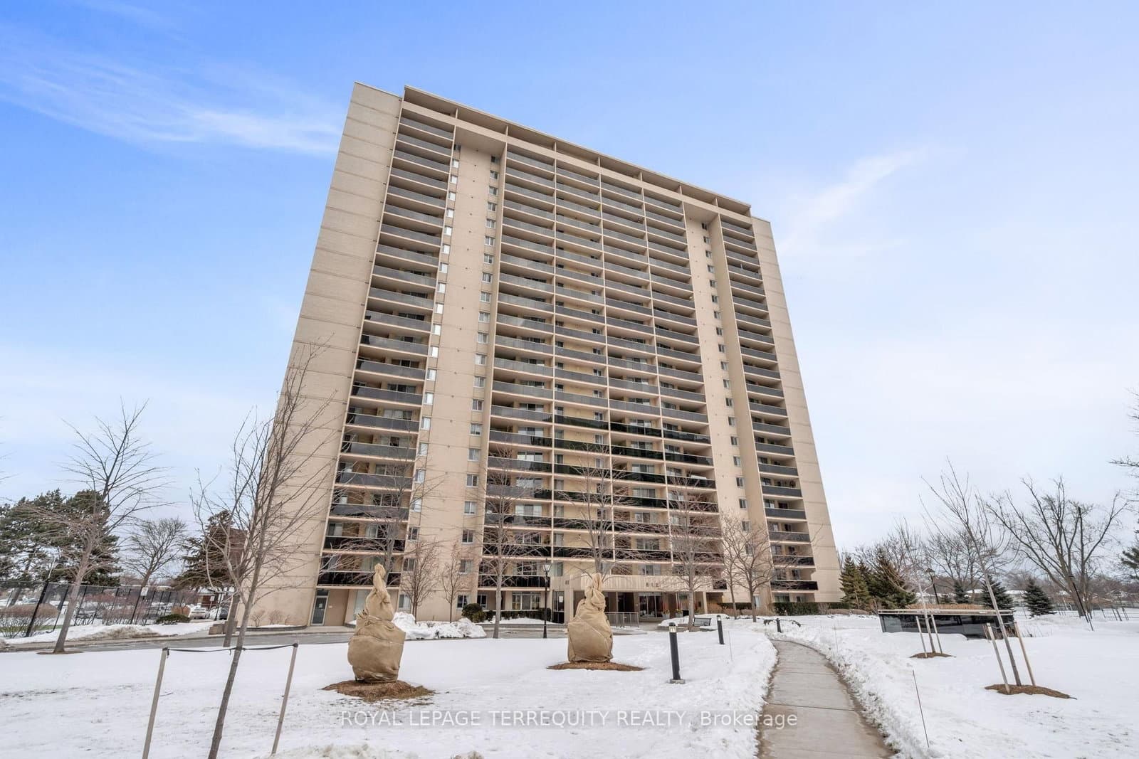 #410 - 812 Burnhamthorpe Road