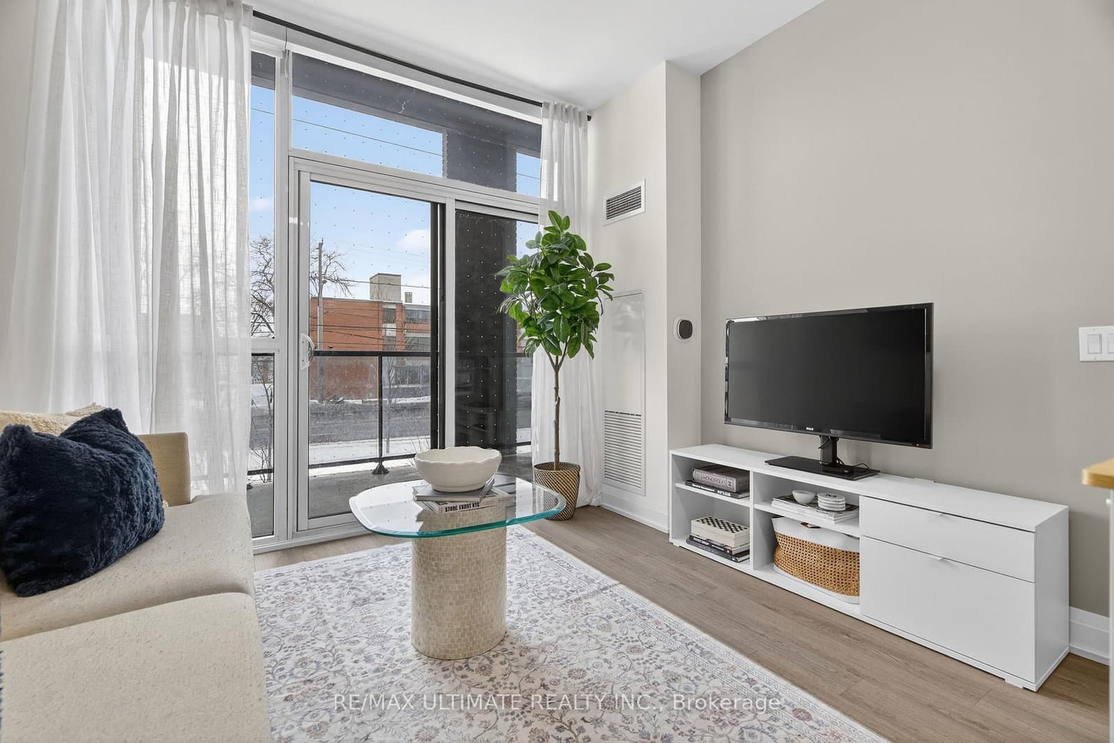 50 George Butchart Drive, Unit 106 thumbnail 13