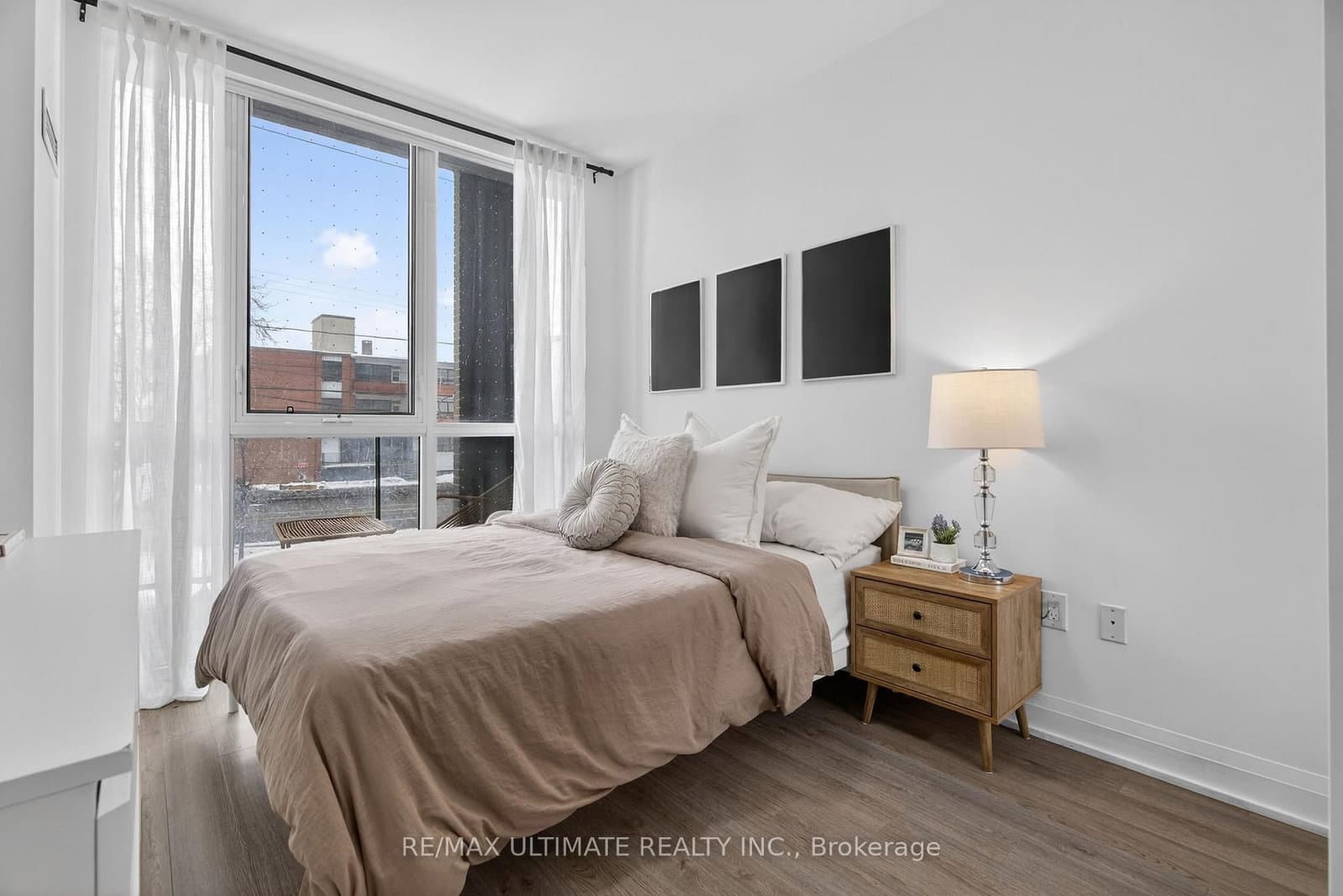 50 George Butchart Drive, Unit 106 thumbnail 15