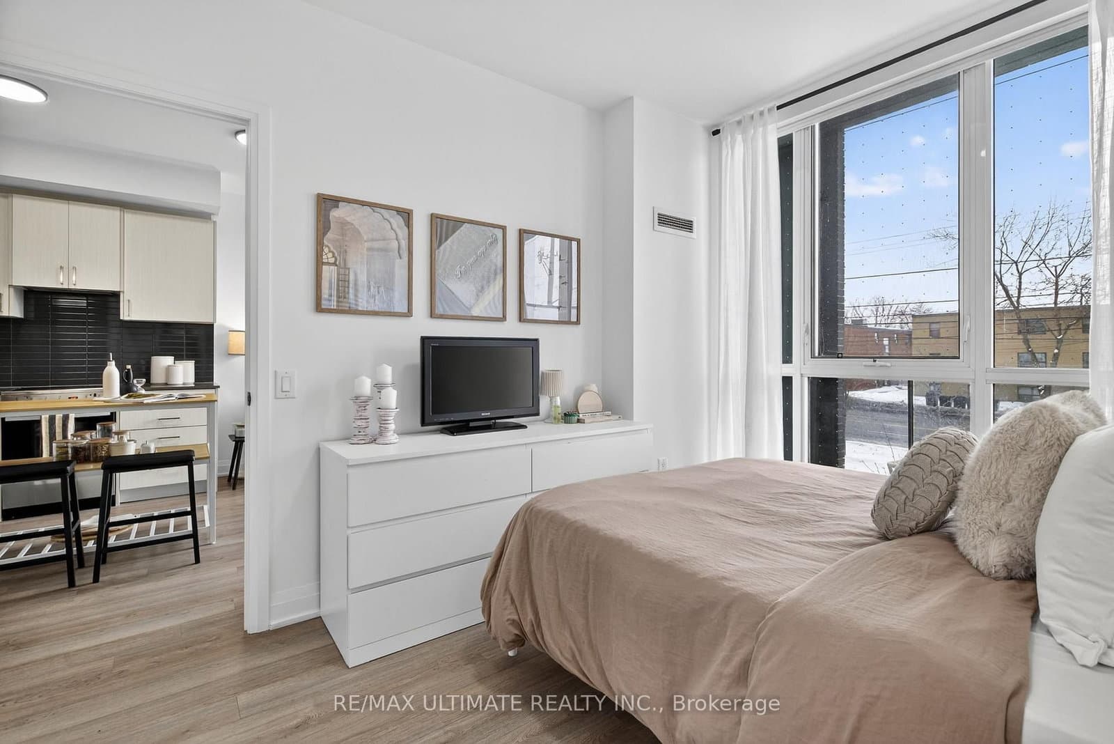 50 George Butchart Drive, Unit 106 thumbnail 17