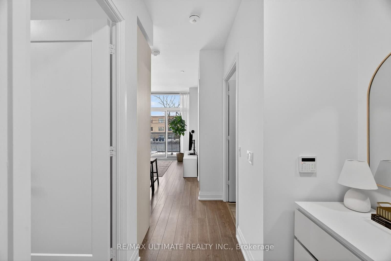 50 George Butchart Drive, Unit 106 thumbnail 3