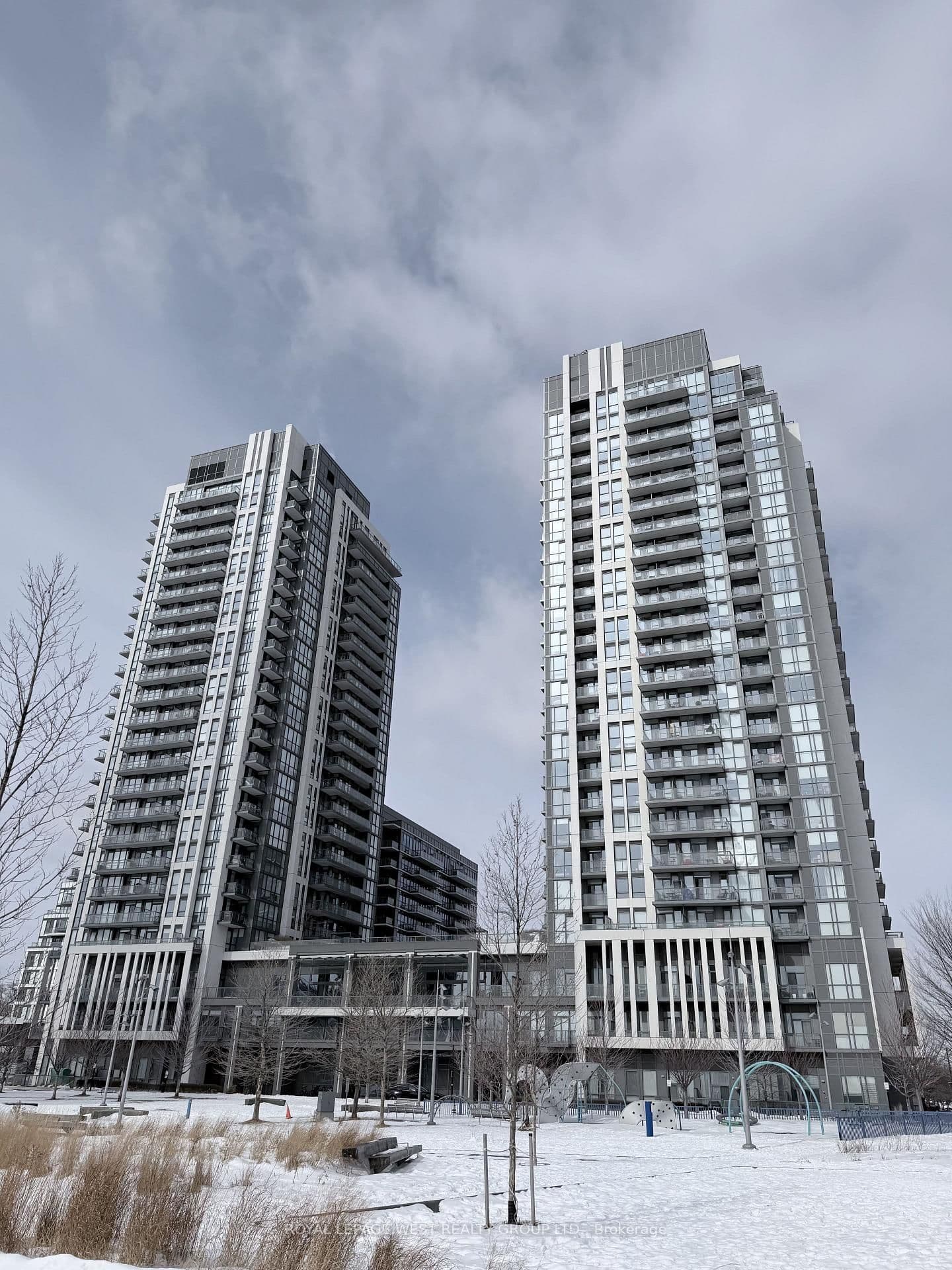 #502 - 17 Zorra Street