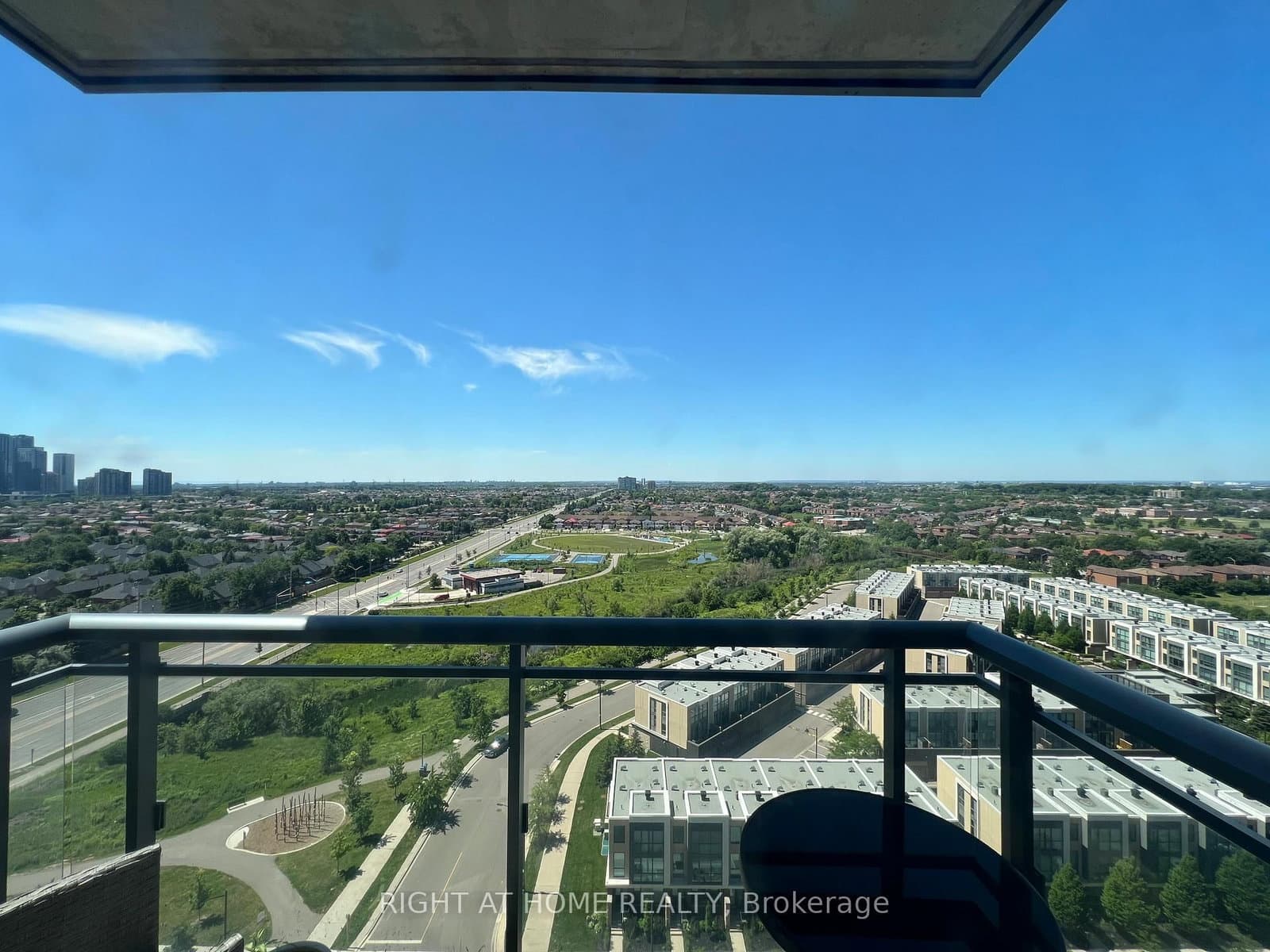 5025 Four Springs Avenue, Unit 1407 thumbnail 9