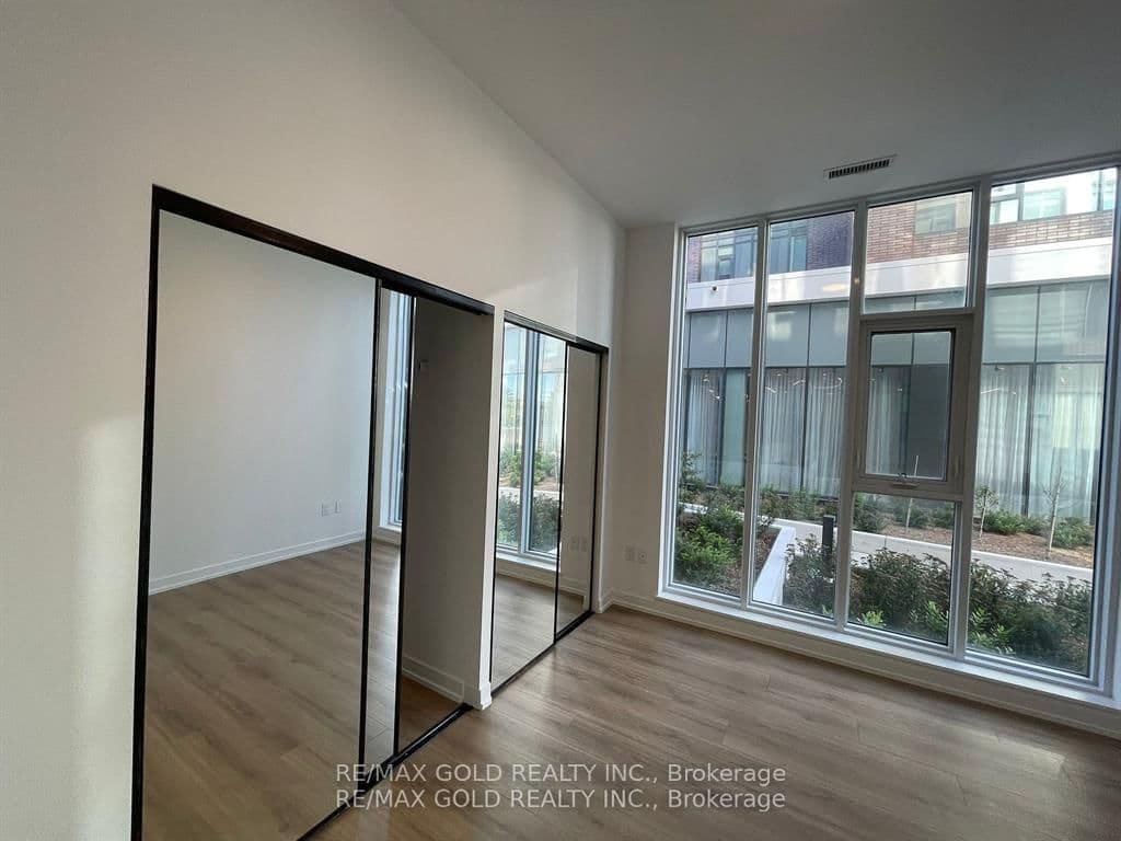 10 Lagerfeld Drive, Unit 104 thumbnail 31