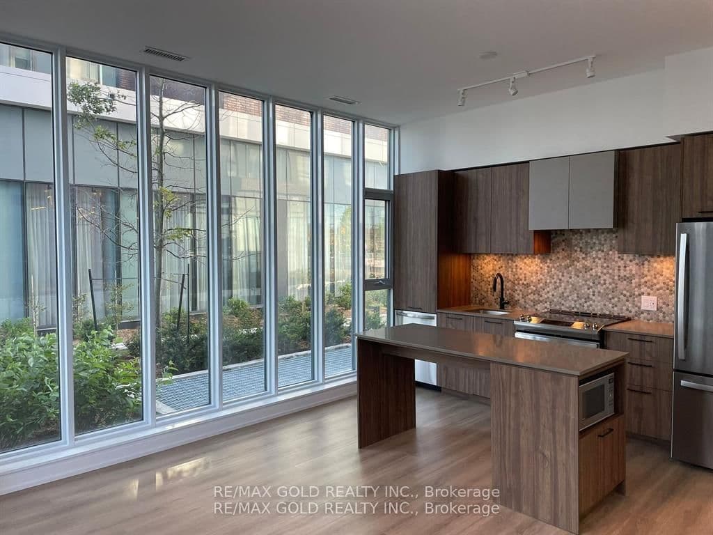10 Lagerfeld Drive, Unit 104 thumbnail 40
