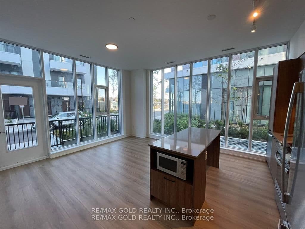 10 Lagerfeld Drive, Unit 104 thumbnail 6