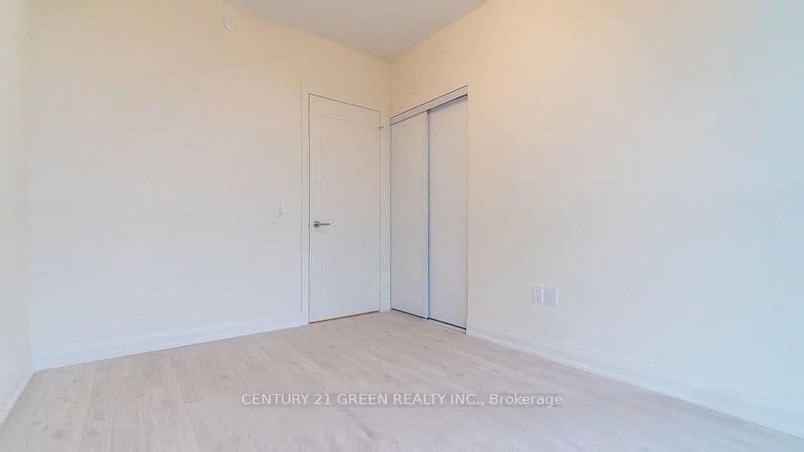 509 Dundas Street W, Unit 506 thumbnail 25