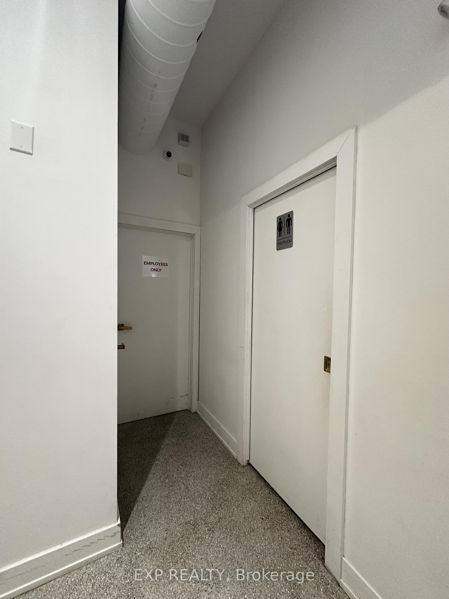 327 Lakeshore Road E thumbnail 13