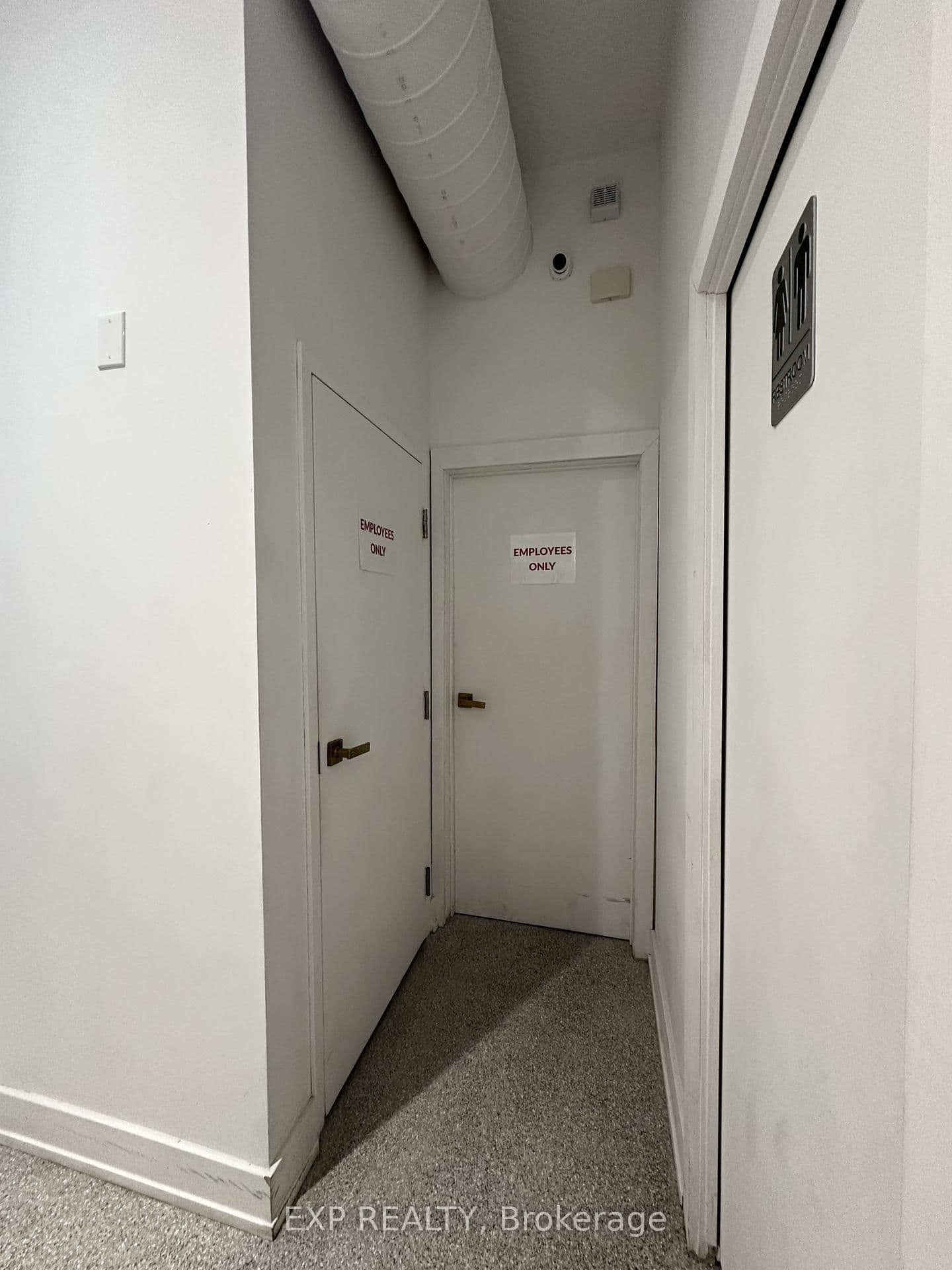 327 Lakeshore Road E thumbnail 14