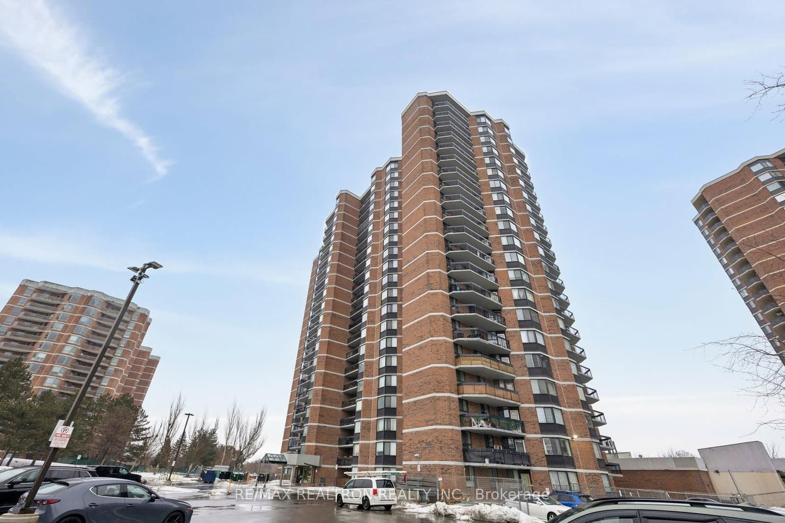 236 Albion Road, Unit 903 thumbnail 2