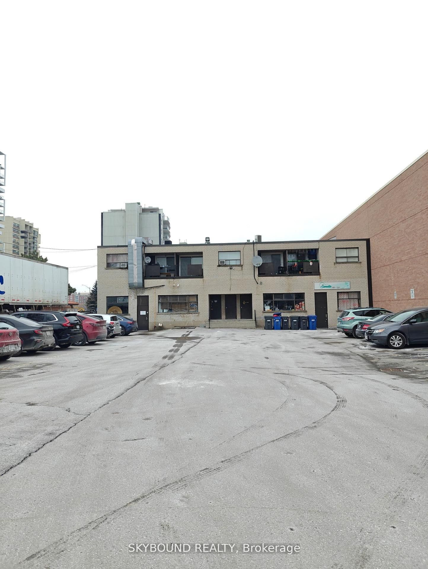 492 Kerr Street, Unit 9 thumbnail 2