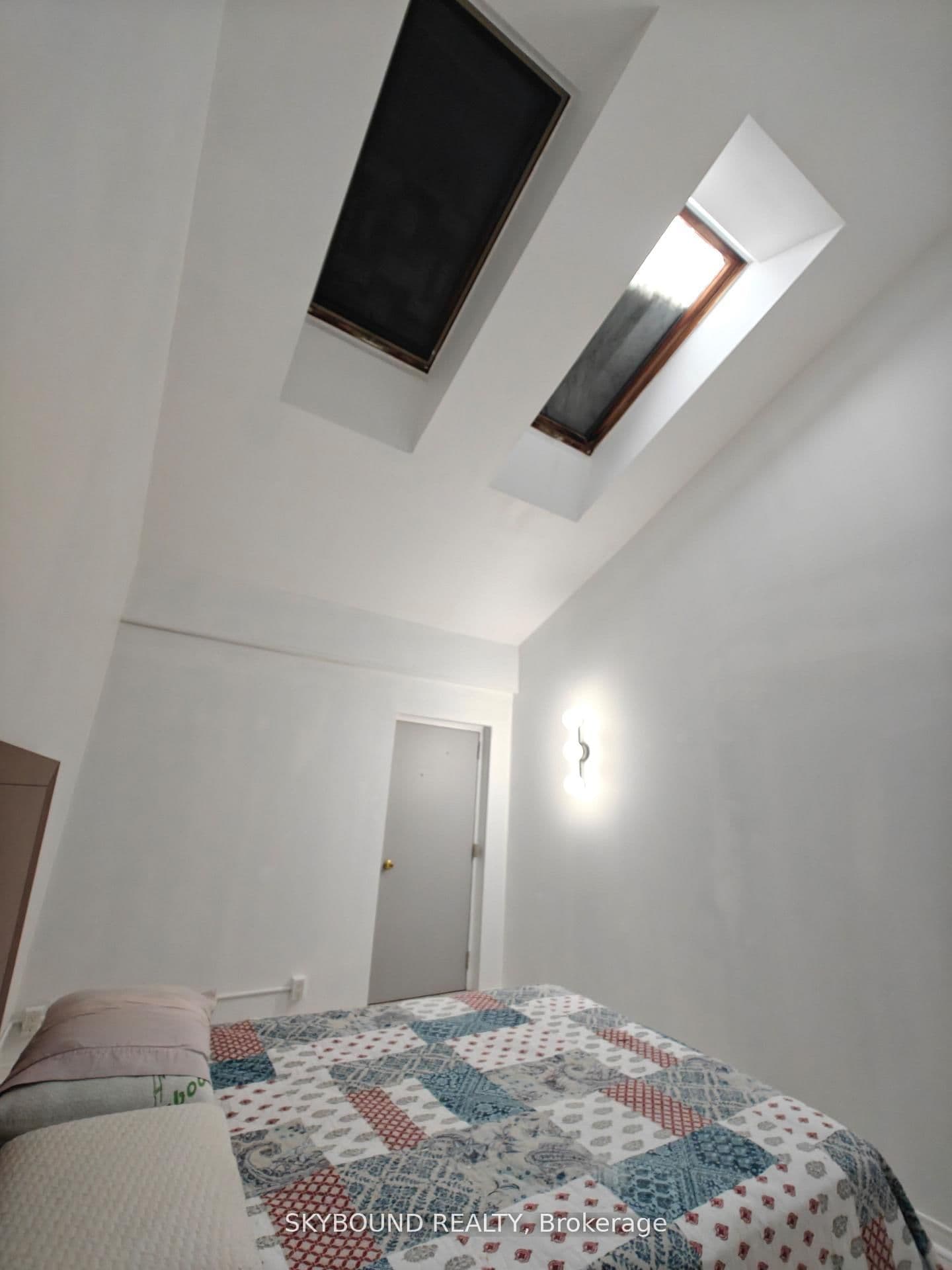 492 Kerr Street, Unit 9 thumbnail 7