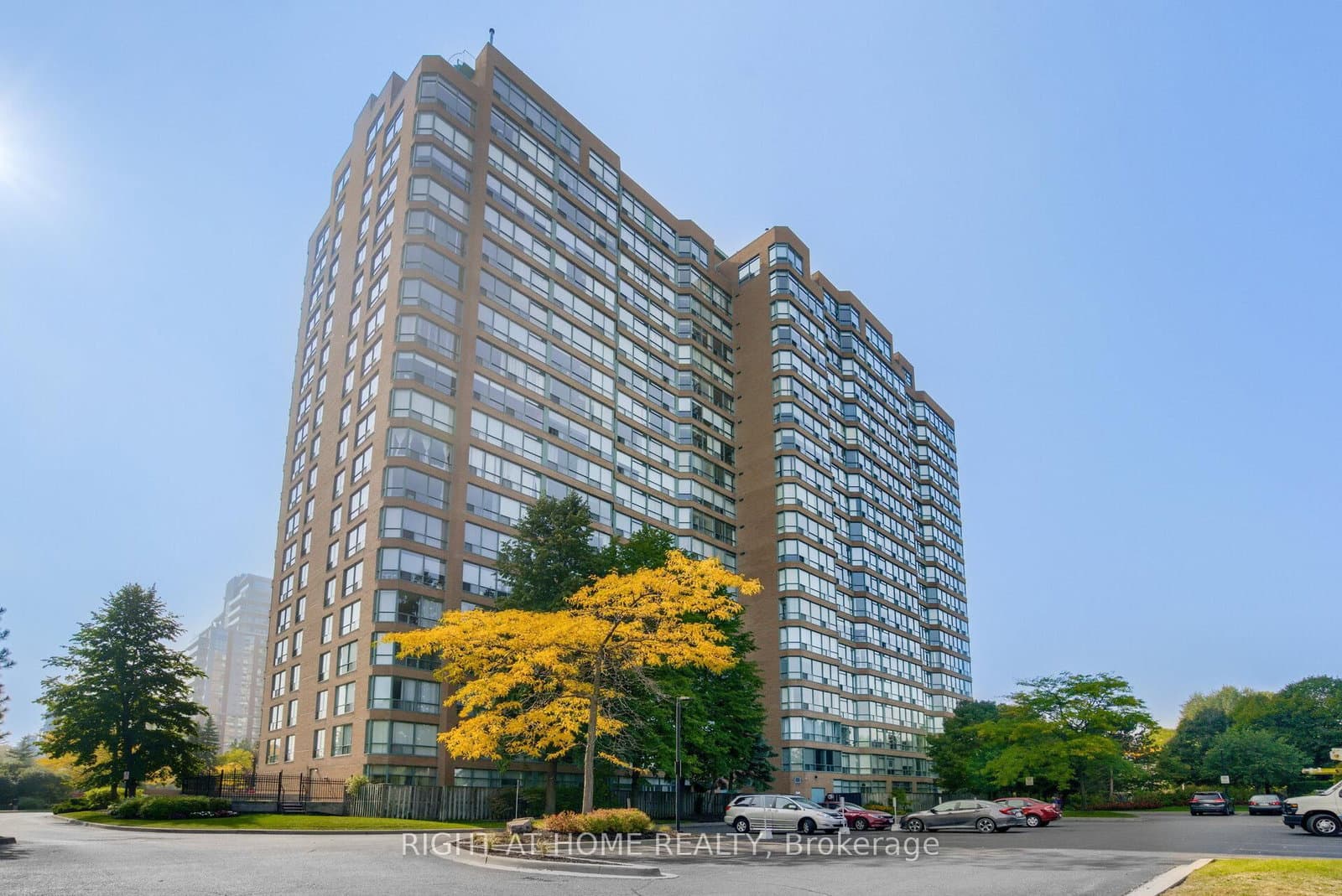 #514 - 1276 Maple Crossing Boulevard