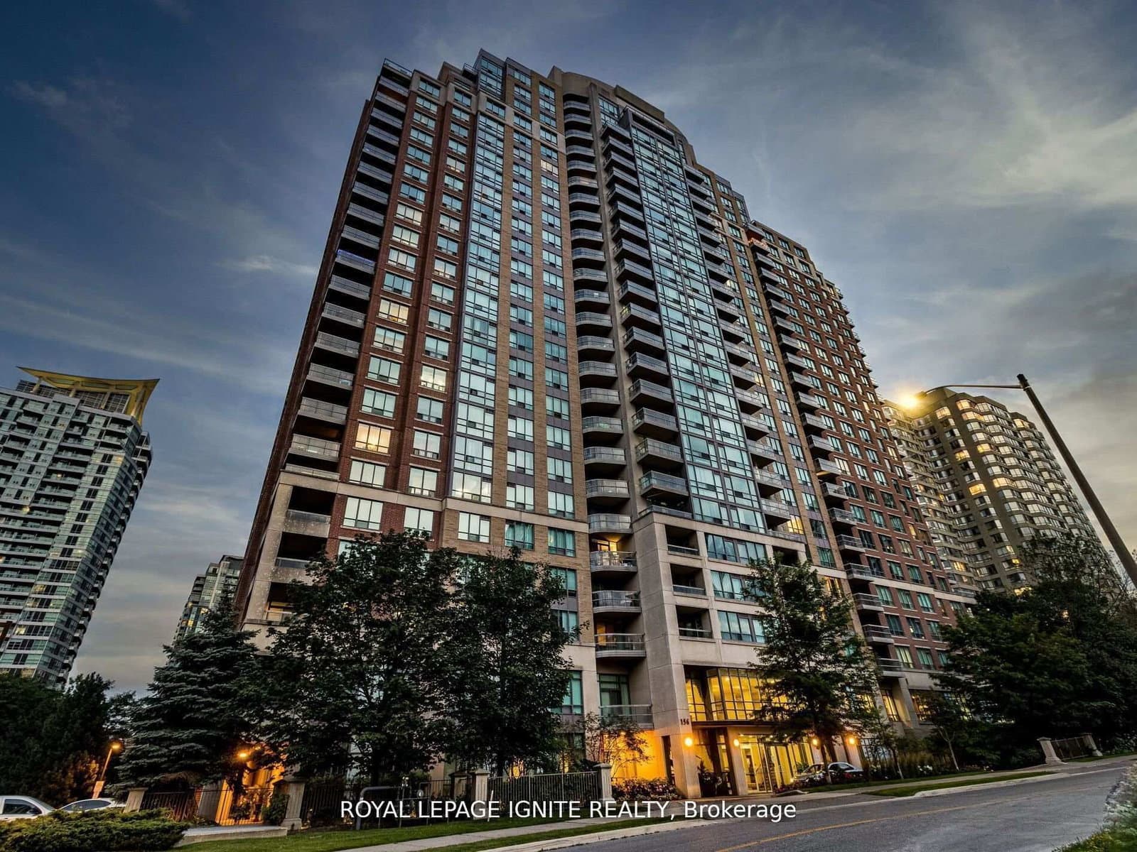#1711 - 156 Enfield Place