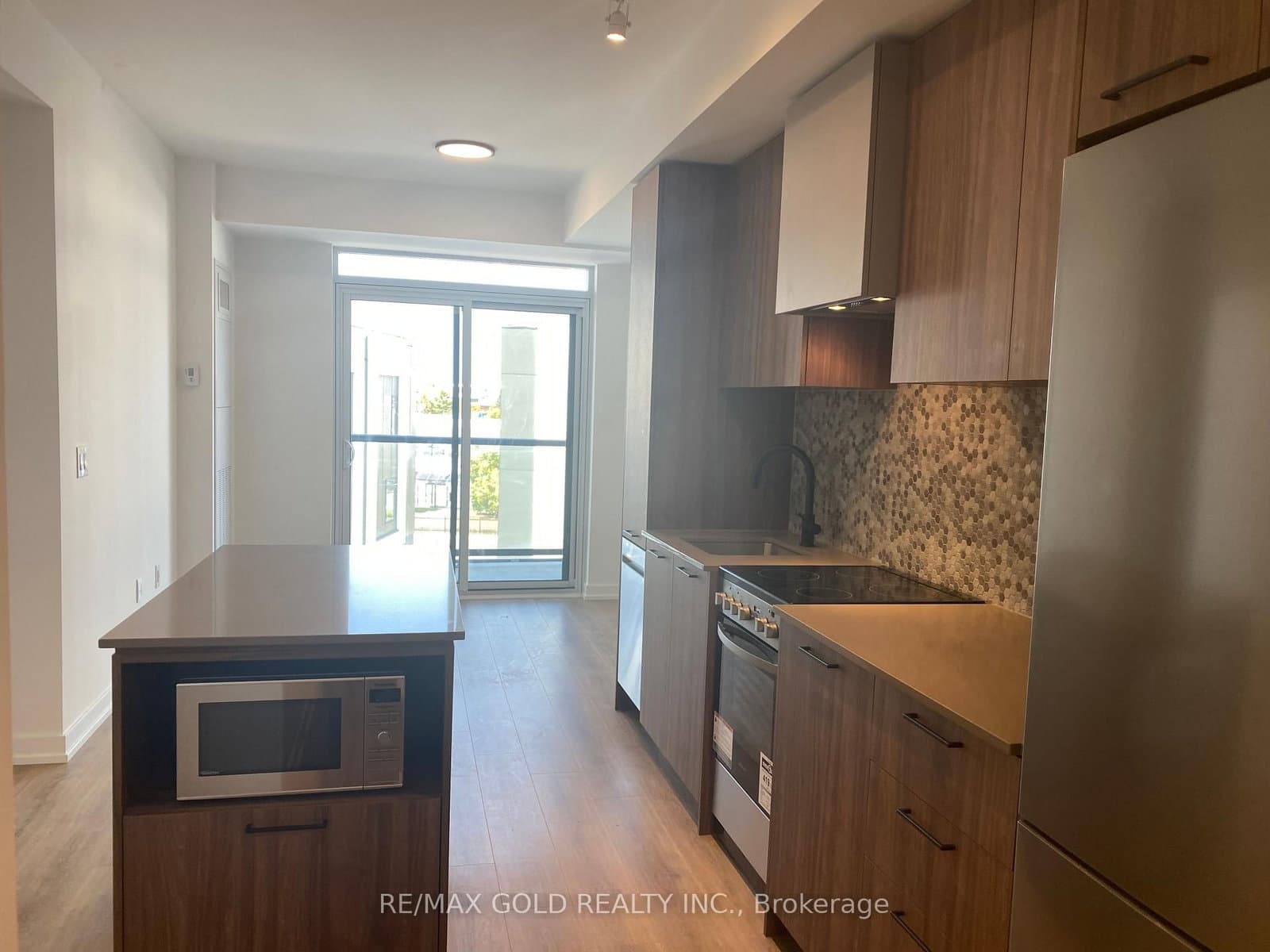 10 Lagerfeld Drive, Unit 301 thumbnail 31