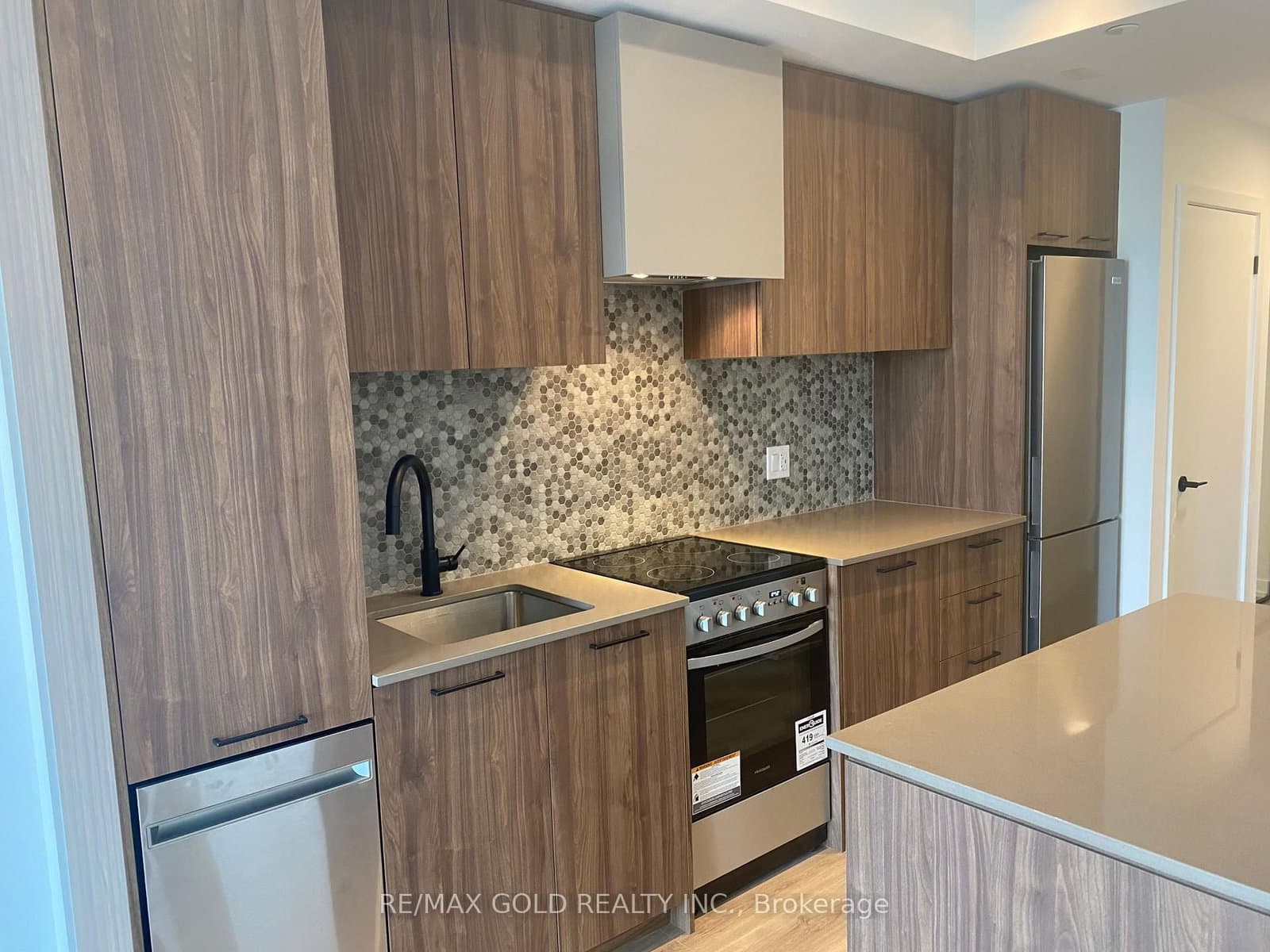 10 Lagerfeld Drive, Unit 301 thumbnail 35