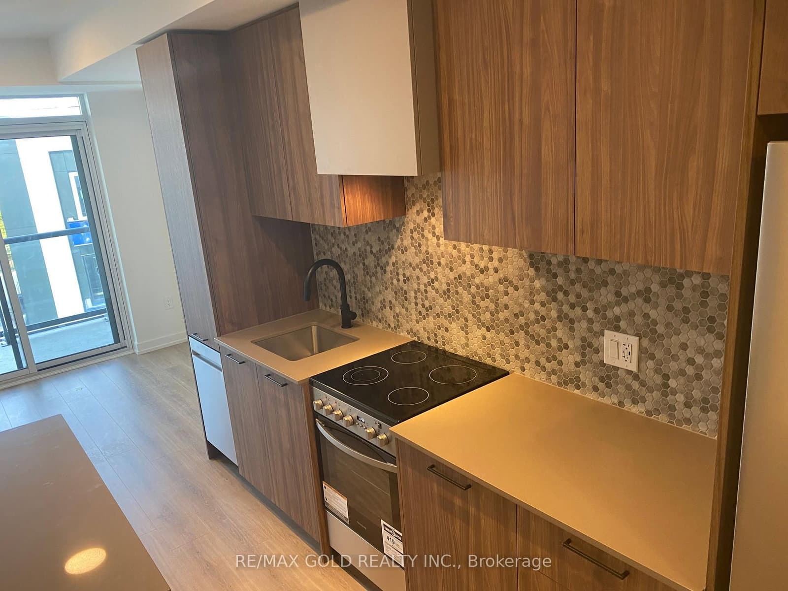 10 Lagerfeld Drive, Unit 301 thumbnail 44