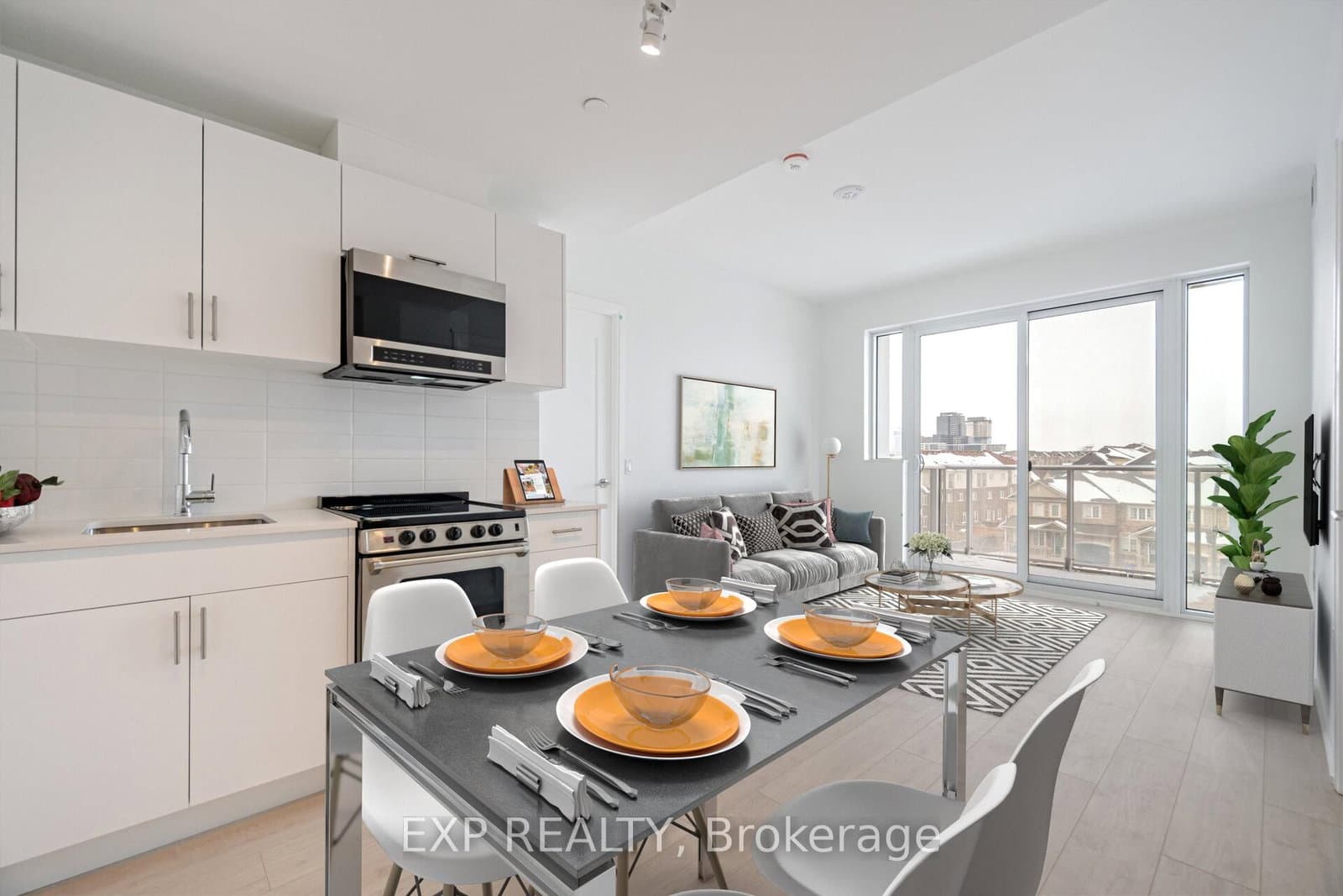 412 Silver Maple Road, Unit 405 thumbnail 4