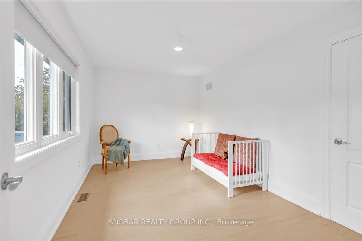 46 Poplar Avenue thumbnail 19