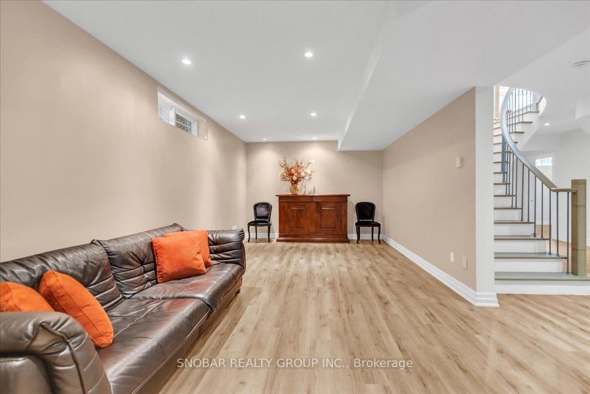 46 Poplar Avenue thumbnail 25
