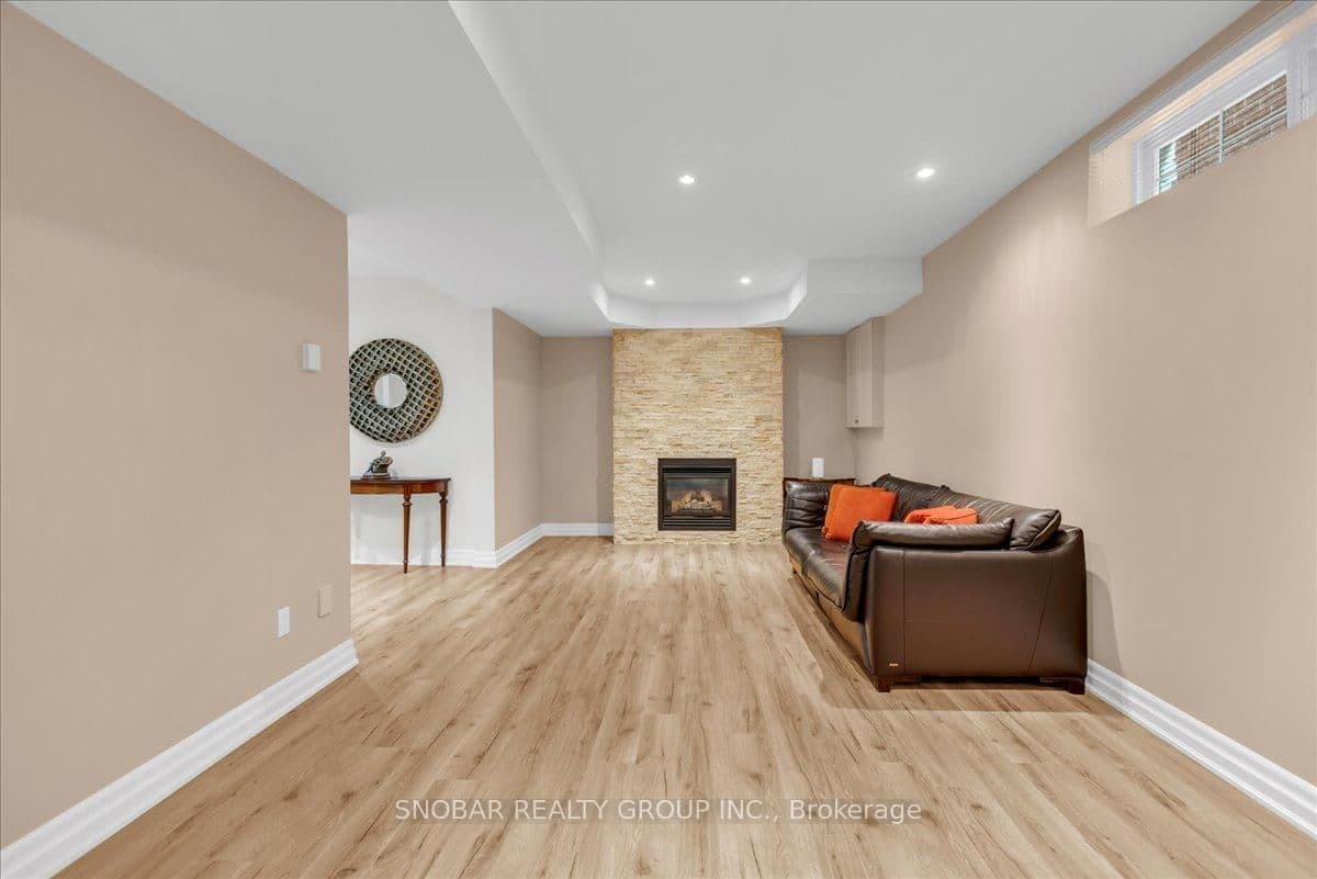 46 Poplar Avenue thumbnail 26