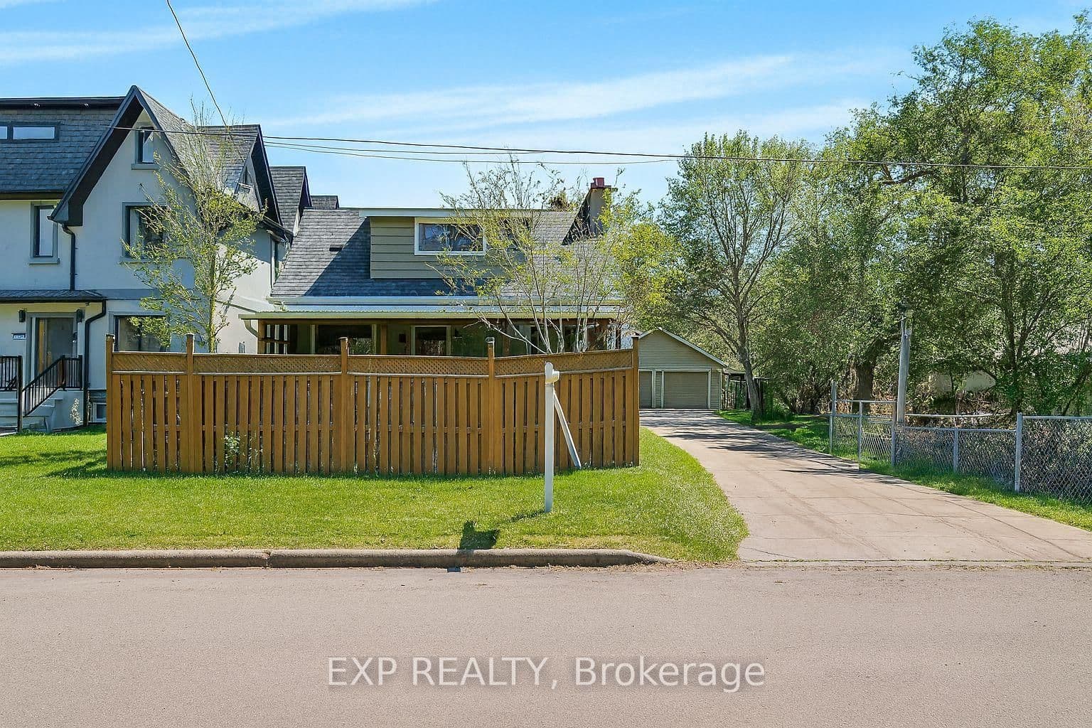 1331 St. James Avenue thumbnail 3
