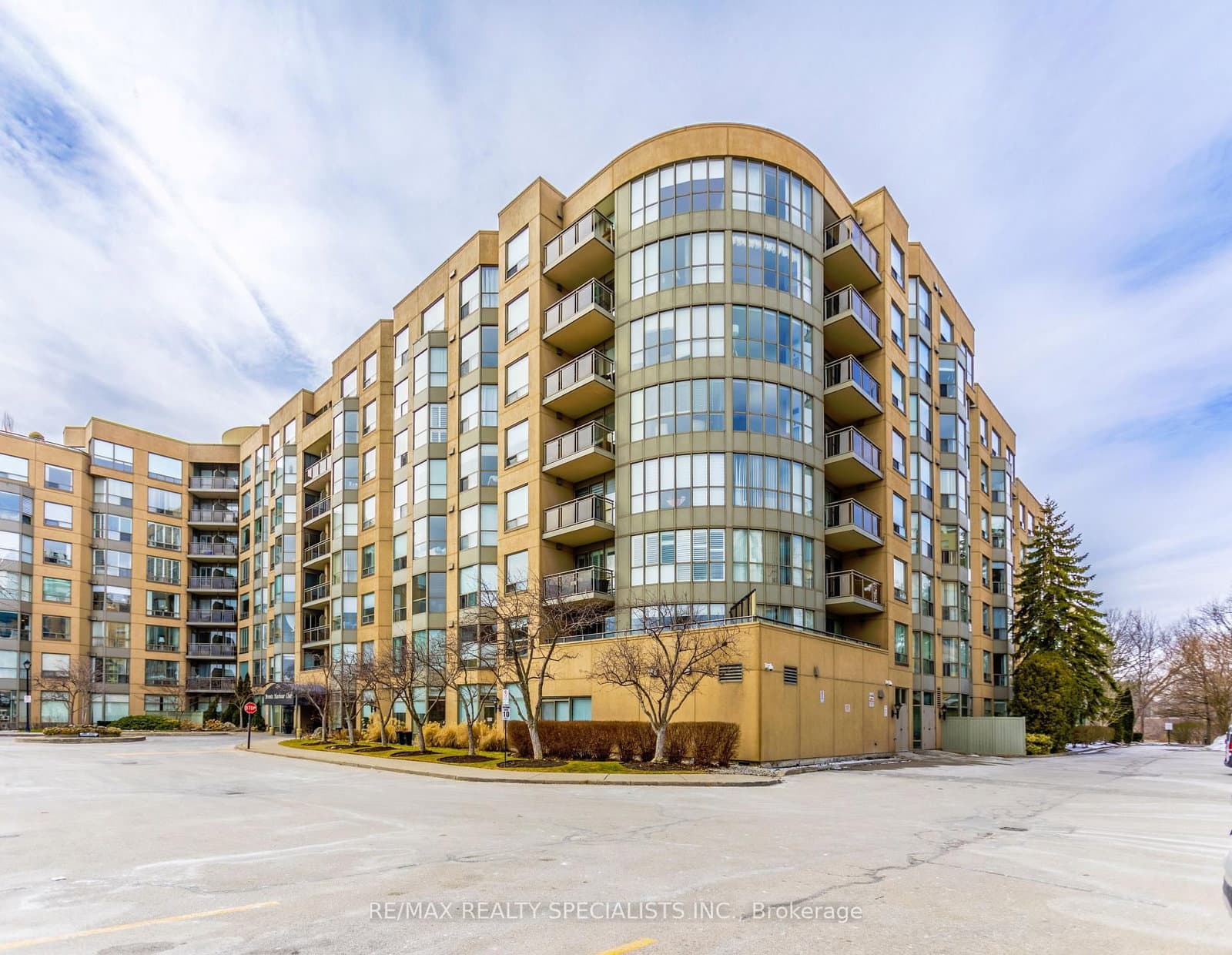#708 - 2511 Lakeshore Road W