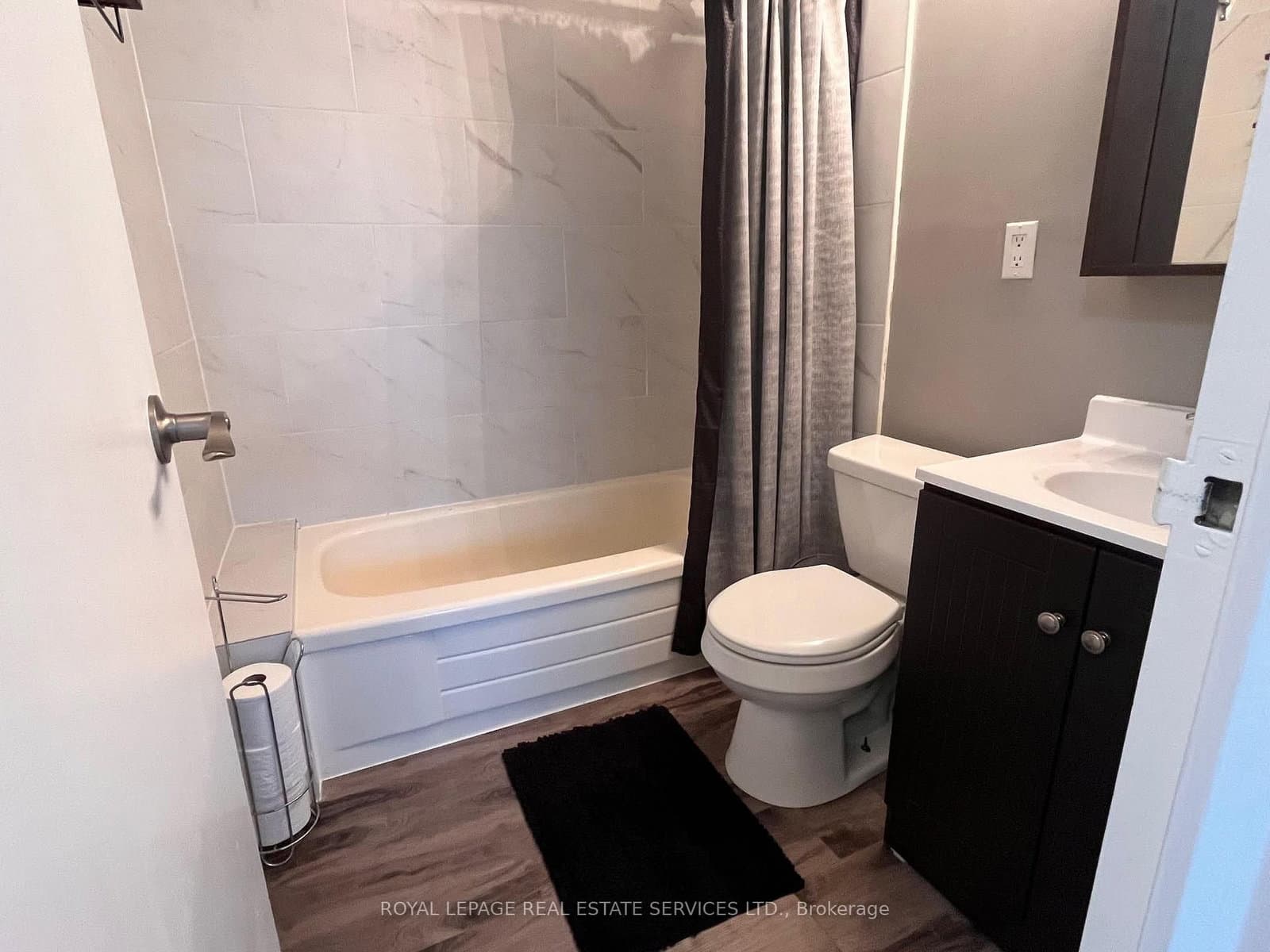 212 Kerr Street, Unit 601 thumbnail 33
