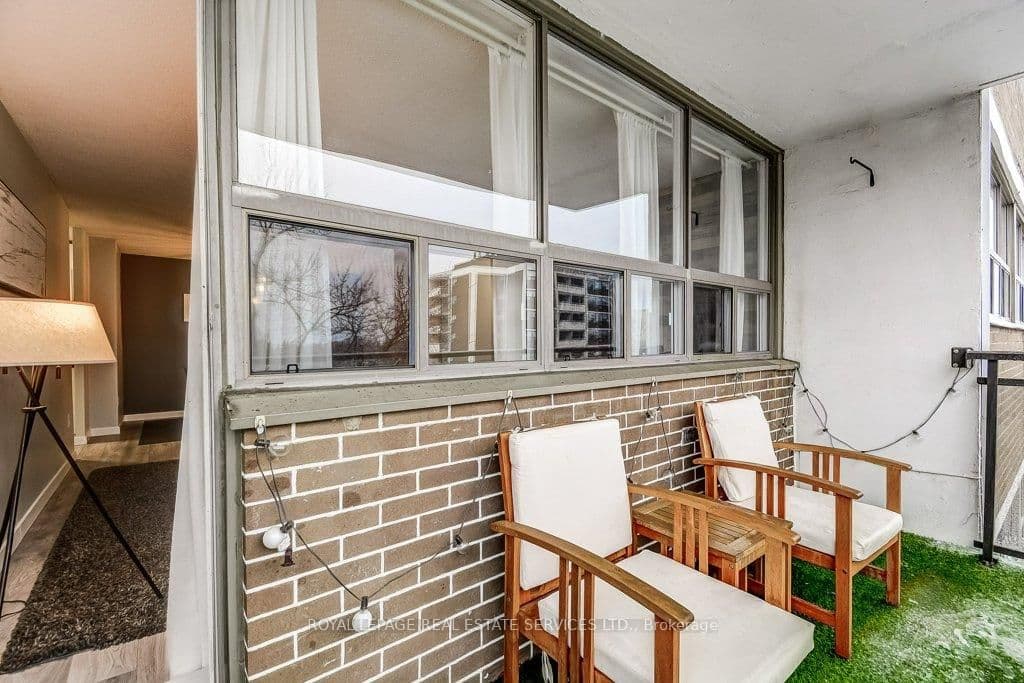 212 Kerr Street, Unit 601 thumbnail 35