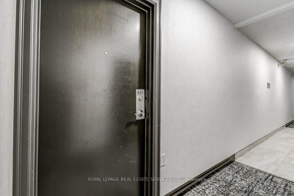 212 Kerr Street, Unit 601 thumbnail 9