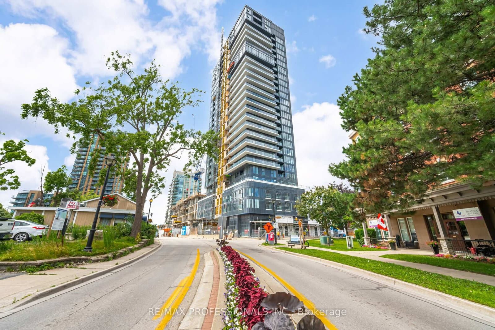 370 Martha Street, Unit 1011