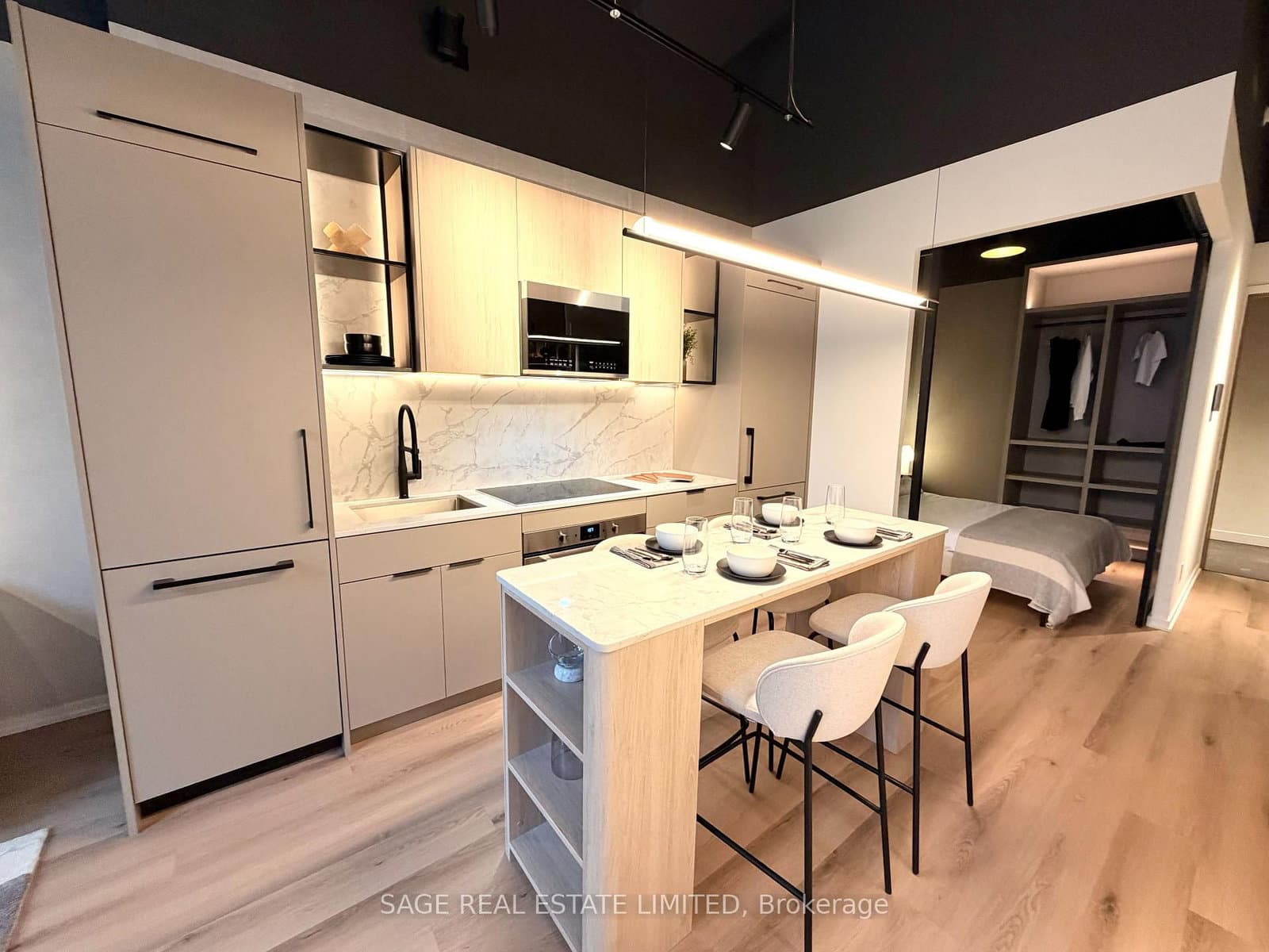 8 Temple Avenue, Unit 112 thumbnail 6